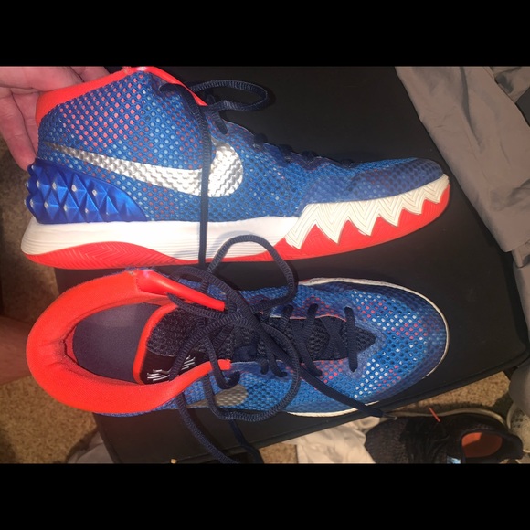 Nike Kyrie 1s “USA” - Picture 5 of 7